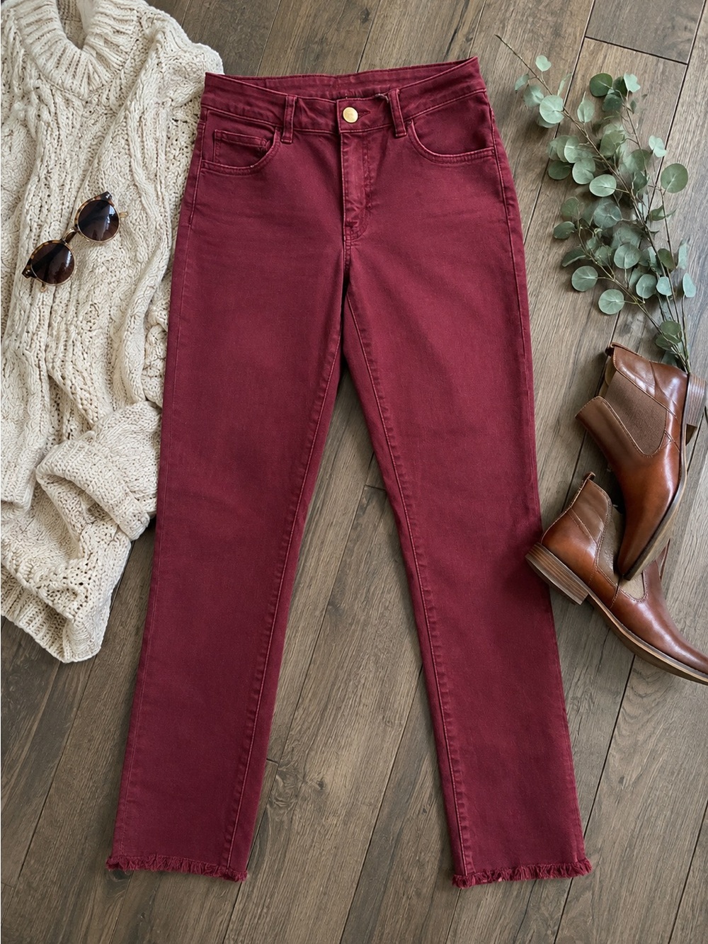 American Eagle AEO Jegging Crop Burgundy Raw Hem Jeans Size 10 Regular NWT